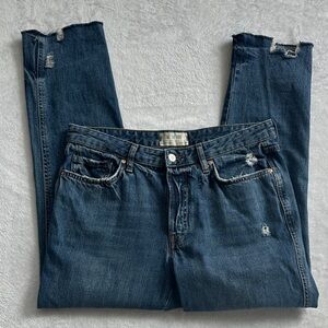 We The Free Womens Thrashed Frayed Hem Straight Leg Button Fly Mid Rise Jeans 28